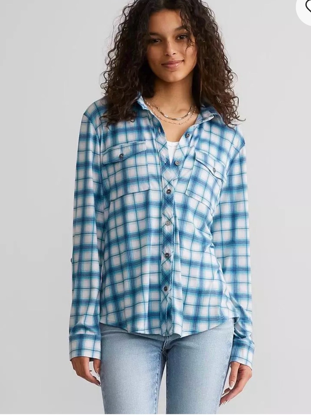 Women's Blue Plaid Button-Down Shirt - Classic Casual